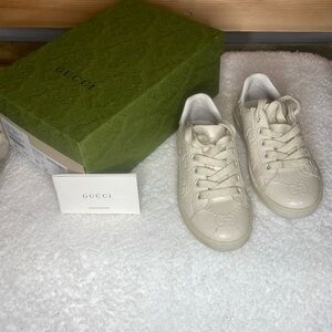 Luxury item!!! Kids Gucci tennis